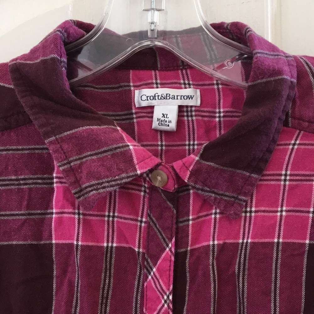 FINAL MARKDOWN Ladies’ Croft&Barrow Plaid Blouse (XL) - Picture 3 of 6